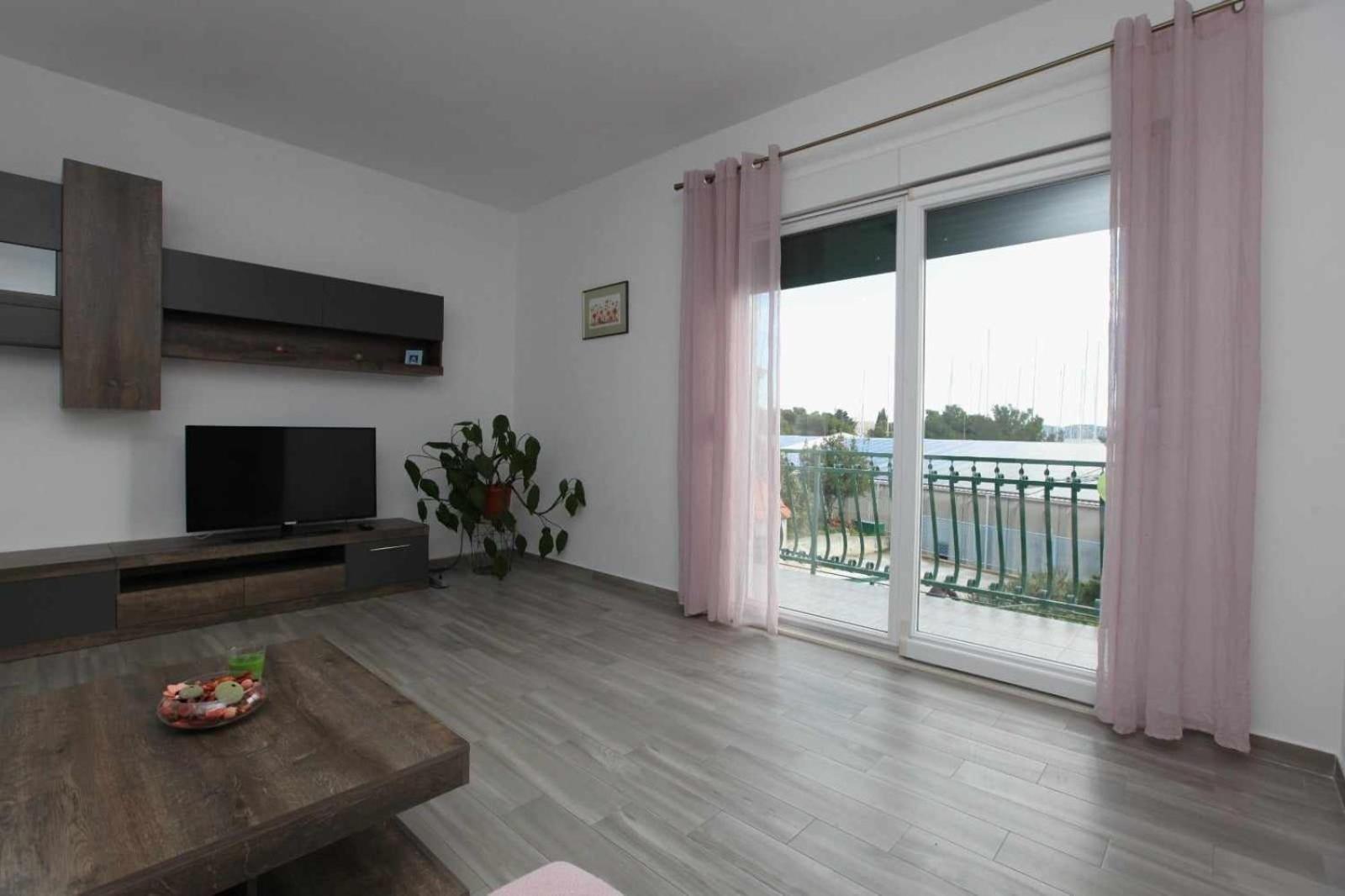 Apartmani Ivana Trogir Ngoại thất bức ảnh