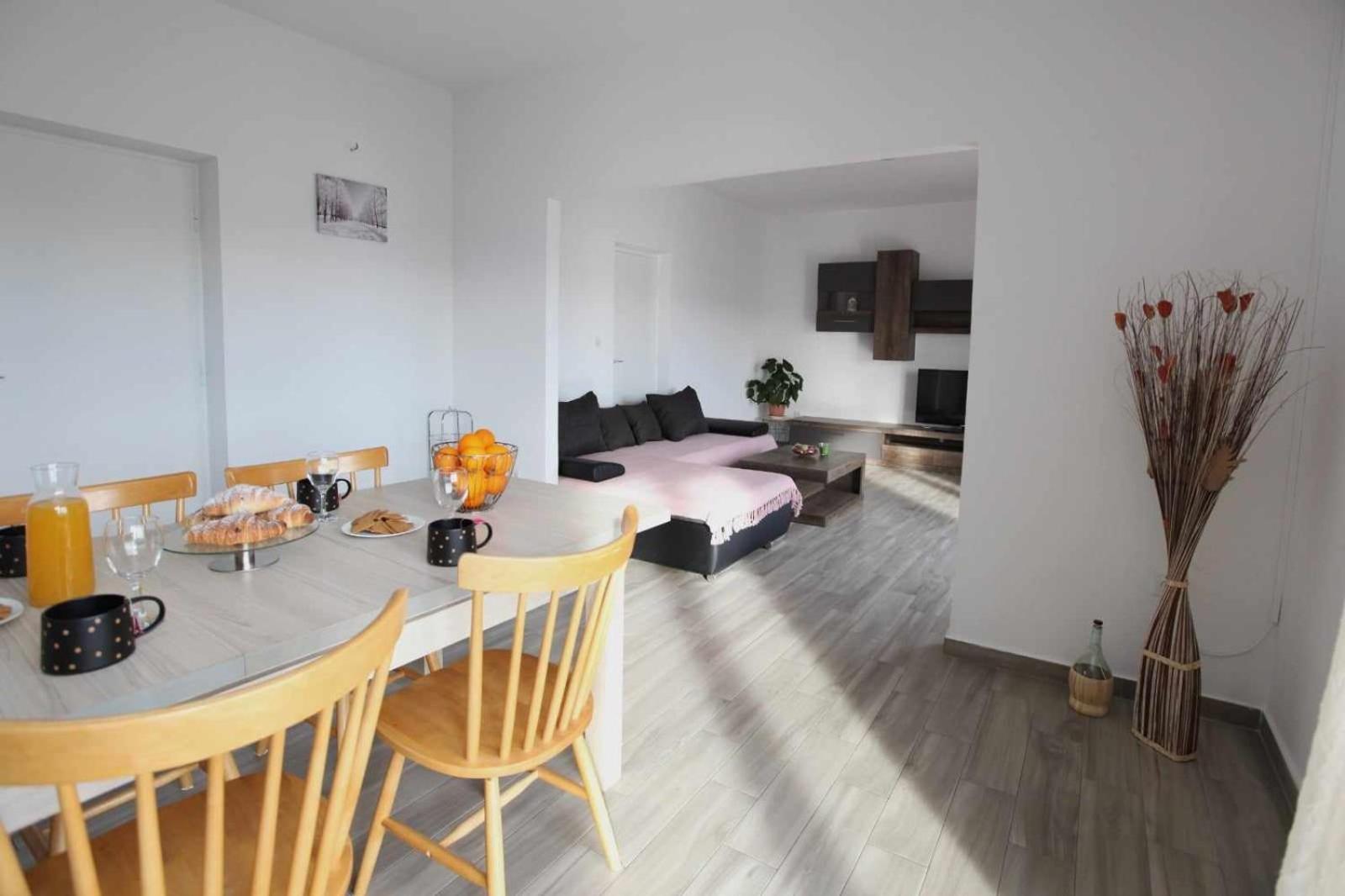 Apartmani Ivana Trogir Ngoại thất bức ảnh